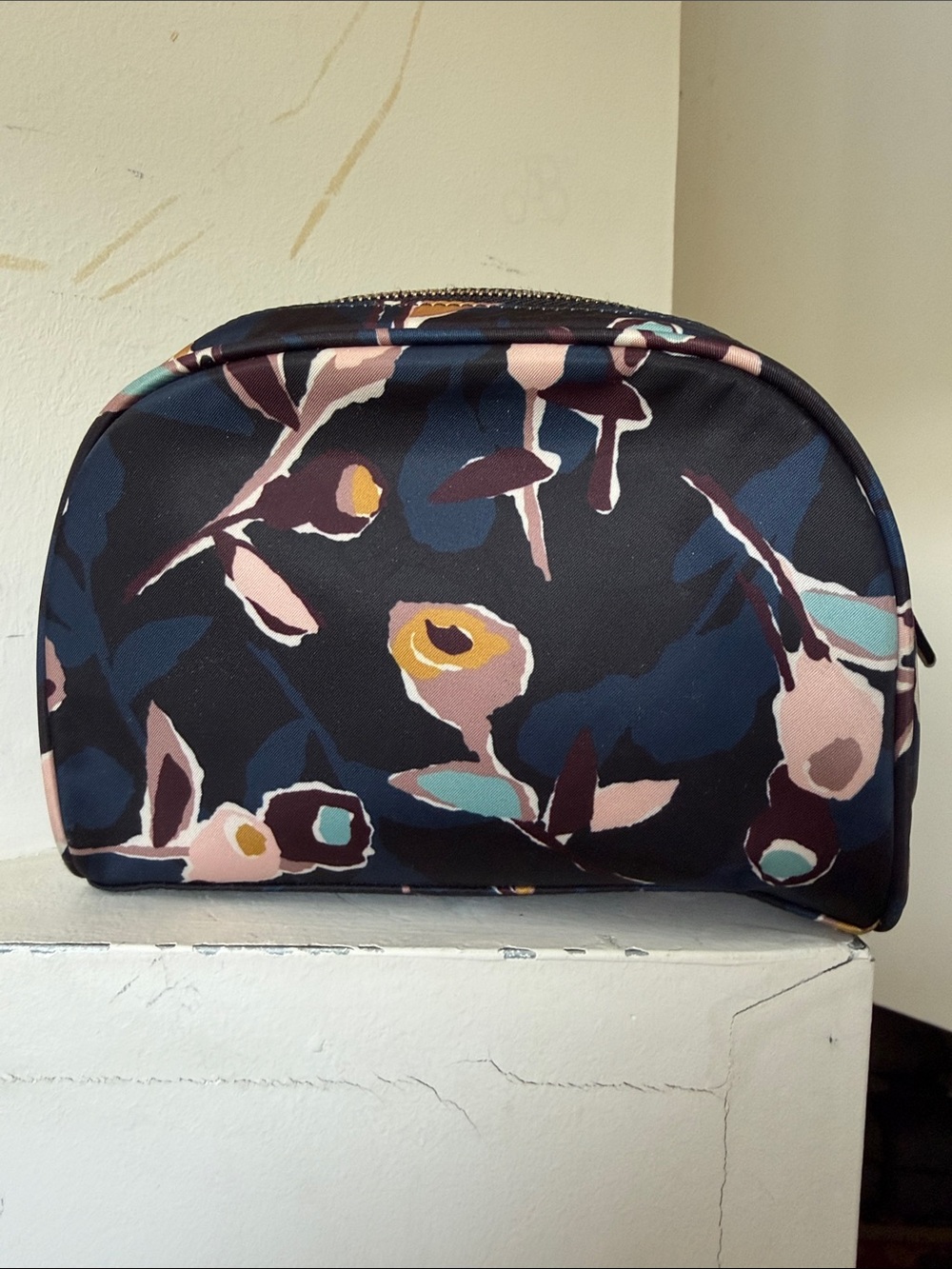 Kate Spade Medium Dome Cosmetic Bag in the Paper Rose pattern - Picture 2 of 4